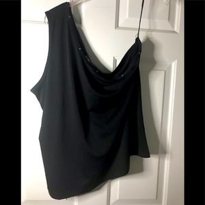 SALE 3/$18 - 
Ceilo One Shoulder Black Top M